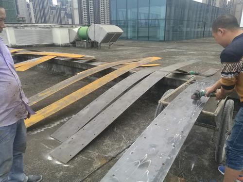 加固公司粘鋼加固施工中需要注意哪些問題?